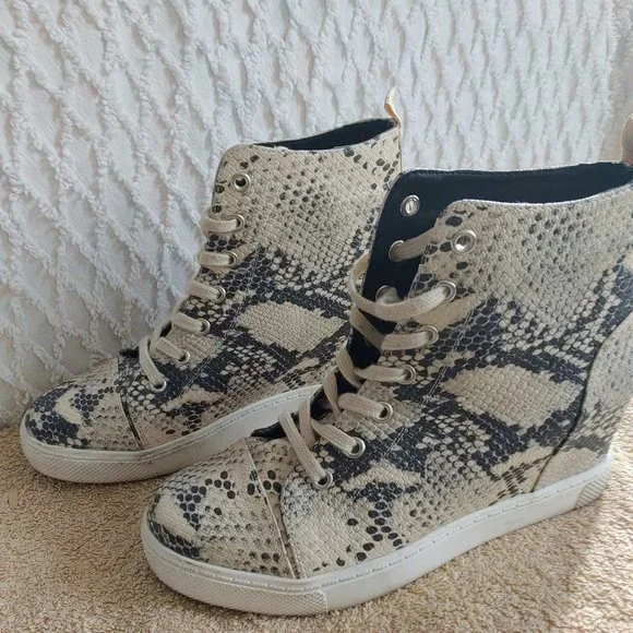 MADDEN GIRL Platform Wedge Snakeskin Sneakers Lace-Up - Picture 2 of 6